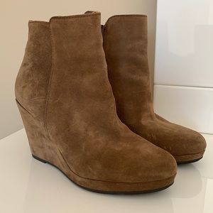 VIA SPIGA suede booties